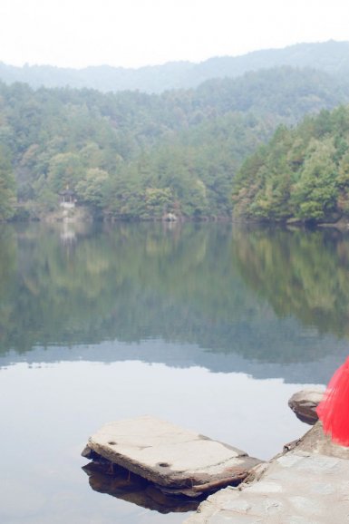 leyu体育数据_苏牙戴帽库鸟比达尔破门 巴萨5-1大胜皇马笑傲国家德比