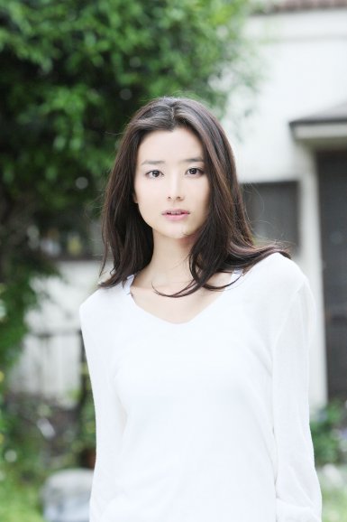 乐鱼唯一入口|鬓边不是海棠红首曝演员阵容 尹正花旦造型曝光(图4) 乐鱼leyu直播机构